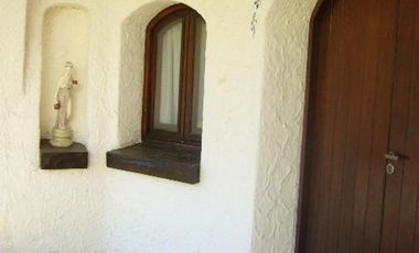 MANSIÓN A RECICLAR EN VENTA GOLFERS COUNTRY CLUB PILAR REF. 1357 PICCARDO.