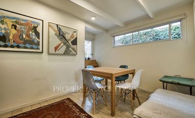 Oportunidad, casa para ampliar en barrio exclusivo de Las Condes.