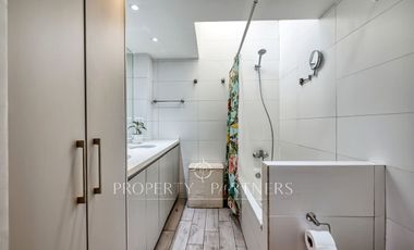 Oportunidad, casa para ampliar en barrio exclusivo de Las Condes.