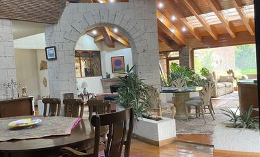 SE VENDE EXCELENTE CASA