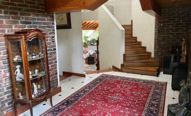 SE VENDE EXCELENTE CASA