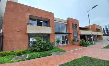 apartamento en arriendo en c. r  valle lindo piso 7. Cod A13689