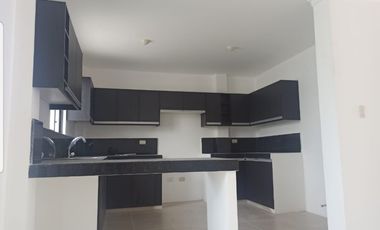 Nueva Casa en Venta - Urbanización Cataluña (J Luna)