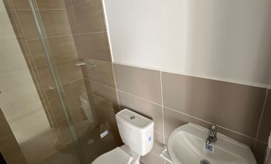 apartamento en arriendo en prados del este. Cod A3379