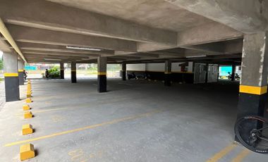 apartamento en arriendo en prados del este. Cod A3379