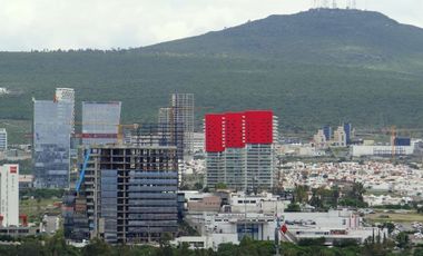 LOCAL EN RENTA EN  SEGUNDO NIVEL  EN LA ZONA DE CENTRO SUR,  QUERÉTARO