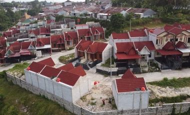 Sharia Living Rangkasbitung dengan View Danau Yang Indah