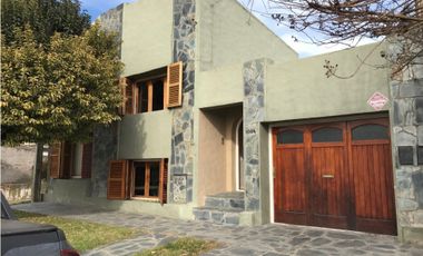 CASA EN VENTA – Calle 17 e/ 34 y 36