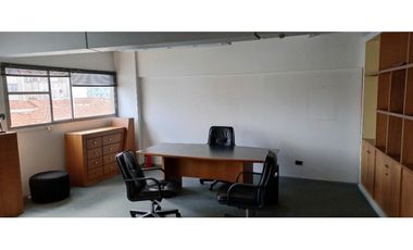 Venta en block de 3 oficinas, a la calle. En excelente ubicación comercial y de uso profesional!!!