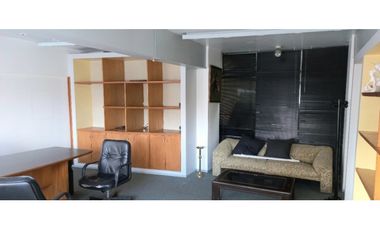 Venta en block de 3 oficinas, a la calle. En excelente ubicación comercial y de uso profesional!!!