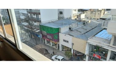 Venta en block de 3 oficinas, a la calle. En excelente ubicación comercial y de uso profesional!!!