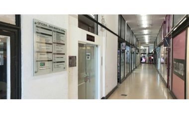 Venta en block de 3 oficinas, a la calle. En excelente ubicación comercial y de uso profesional!!!
