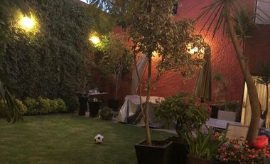 SE VENDE CASA EN TECAMACHALCO PRECIOSA CASA CON GRAN JARDÍN NEGOCIABLE