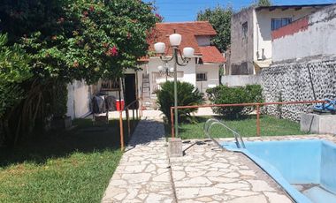 VENTA CASA EN LOTE PROPIO, 4 AMBIENTES, V. BALLESTER