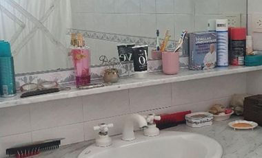 VENTA CASA EN LOTE PROPIO, 4 AMBIENTES, V. BALLESTER