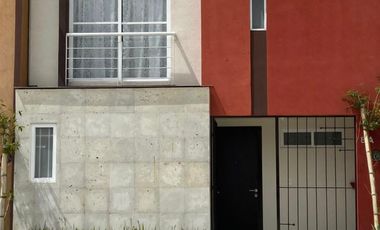 Se vende bonita casa en FRACCIONAMIENTO MISIONES II, TOLUCA