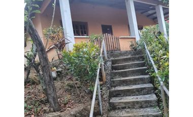 VENDO CASA DE CAMPO Y 900M2 EN EL NANCITO