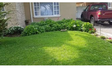 casa en venta amplia en sayausi san sebastian con area verde de 1 piso