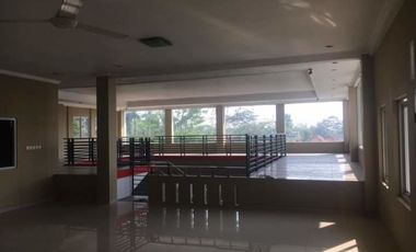 Ruko Futsal Cucian Mobil Strategis Laris Jl. Pancasila Kuningan Jabar