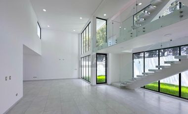 Casa en venta en Hacienda San Antonio Metepec con habitación en planta baja