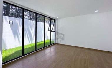 Casa en venta en Hacienda San Antonio Metepec con habitación en planta baja