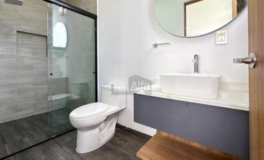 Casa en venta en Hacienda San Antonio Metepec con habitación en planta baja