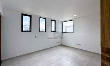 Casa en venta en Hacienda San Antonio Metepec con habitación en planta baja