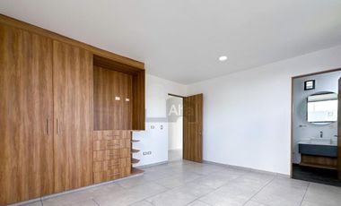 Casa en venta en Hacienda San Antonio Metepec con habitación en planta baja