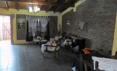 Casa en venta en Burzaco Este