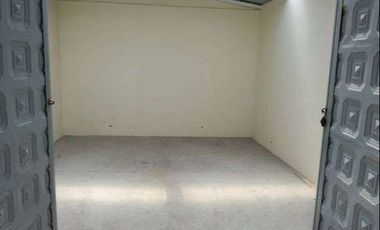 Casa con locales comerciales de venta en Otavalo