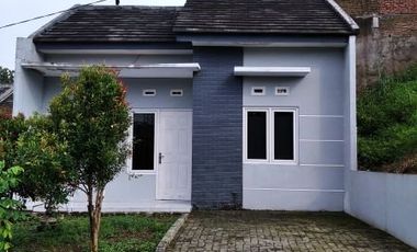Rumah murah di Gedawang Banyumanik Semarang atas