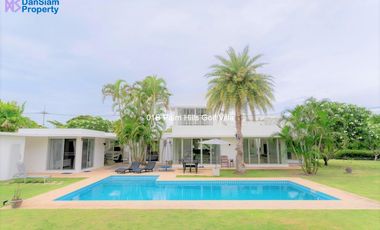 Luxury Golf Villa in Hua Hin at Palm Hills Golf Resort