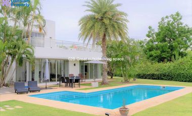 Luxury Golf Villa in Hua Hin at Palm Hills Golf Resort