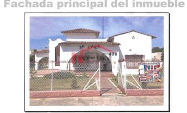 Casa en venta en Ave. Principal (Madero )  en Sabinas, Coahuila.