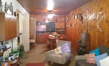 Casa sobre amplio terreno