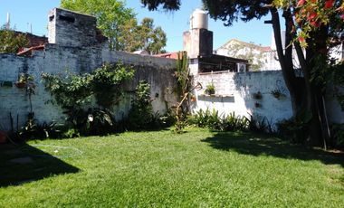 Casa sobre amplio terreno