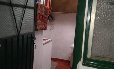 Casa sobre amplio terreno