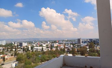 PENTHOUSE D SUPER LUJO EN EL CORAZÓN DE BOSQUES