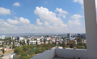 PENTHOUSE D SUPER LUJO EN EL CORAZÓN DE BOSQUES