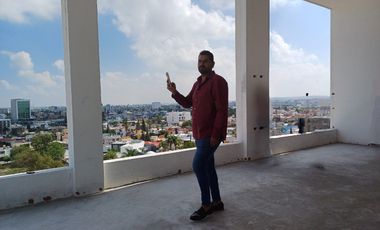 PENTHOUSE D SUPER LUJO EN EL CORAZÓN DE BOSQUES