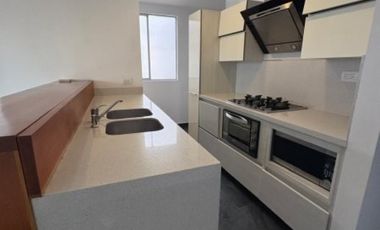 apartamento en arriendo/venta en loma la esmeralda. Cod A6213