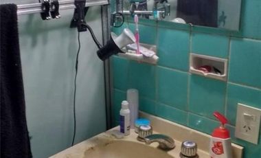 EXCELENTE CASA DE 4 AMBIENTES EN LOTE 10X56 EN VENTA - VILLA SARMIENTO