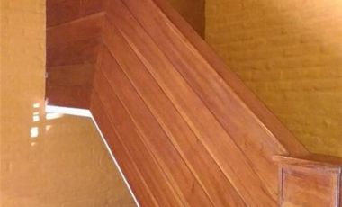 EXCELENTE CASA DE 4 AMBIENTES EN LOTE 10X56 EN VENTA - VILLA SARMIENTO