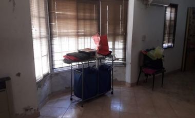CHALET DE 3 AMBIENTES EN VENTA - HURLINGHAM