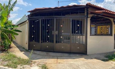 VENDO CASA EN ARRAIJAN ALTOS DEL EL TECAL 2R