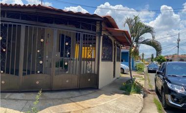 VENDO CASA EN ARRAIJAN ALTOS DEL EL TECAL 2R