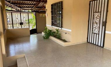 VENDO CASA EN ARRAIJAN ALTOS DEL EL TECAL 2R