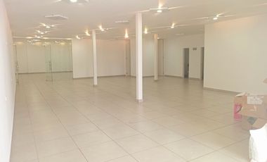 local en arriendo en santa barbara occidental-usaquén. Cod A1105097