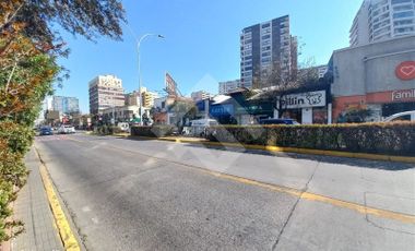 Estacionamiento en Venta en Av. Irarrazabal / Los Tres Antonios