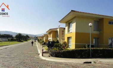 Venta de casa en Otavalo en Conjunto Privado